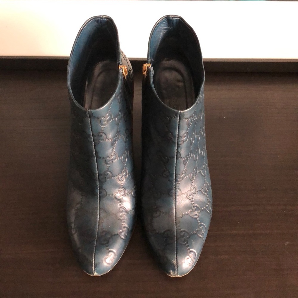 ⬇️$500 GUCCI Monogram ankle booties